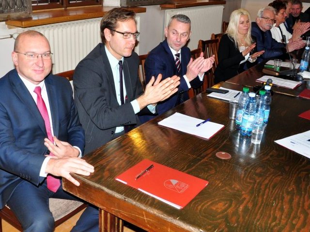 Ustalili pensję staroście Matłachowi